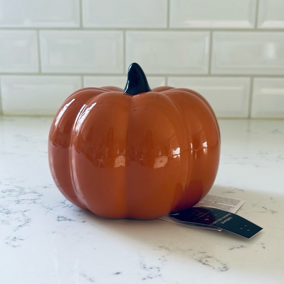 Target Bulleye’s Pre Lit Ceramic Jack-O’-Lantern - Picture 7 of 14